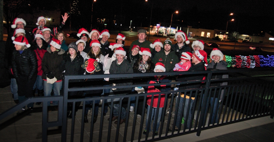 Kammer caroling 12-21-14 by Jon Pfeiffer-29